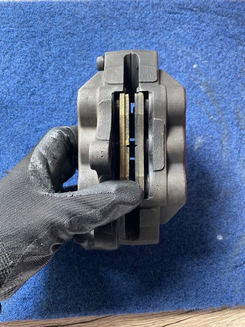 zrx400Ⅱ 純正　フロントキャリパー