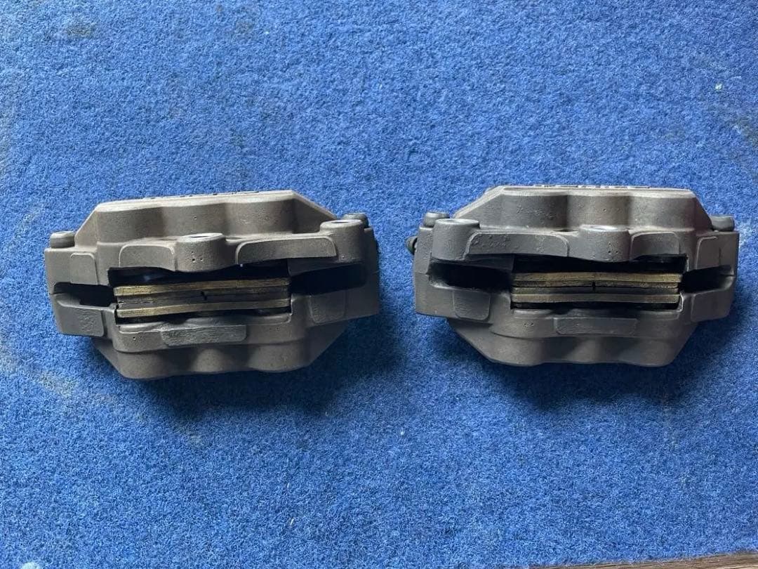 zrx400Ⅱ 純正　フロントキャリパー