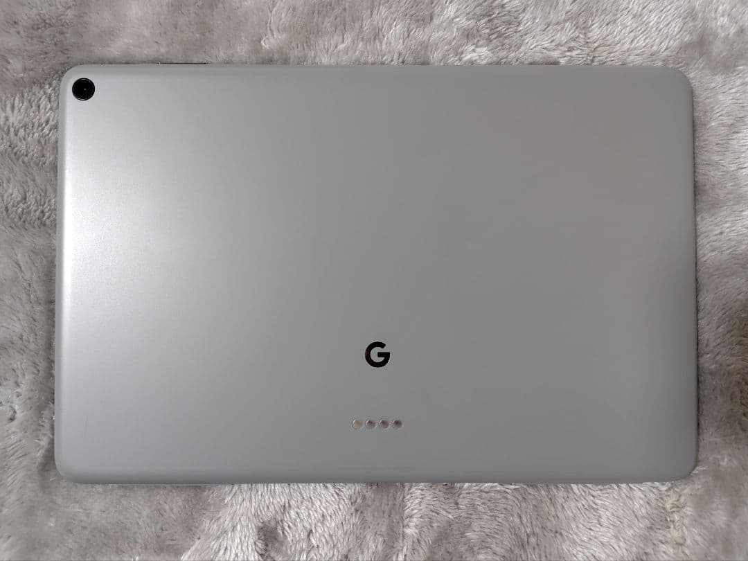 Google Pixel Tablet（本体＋充電ホルダー兼スピーカーのセット）