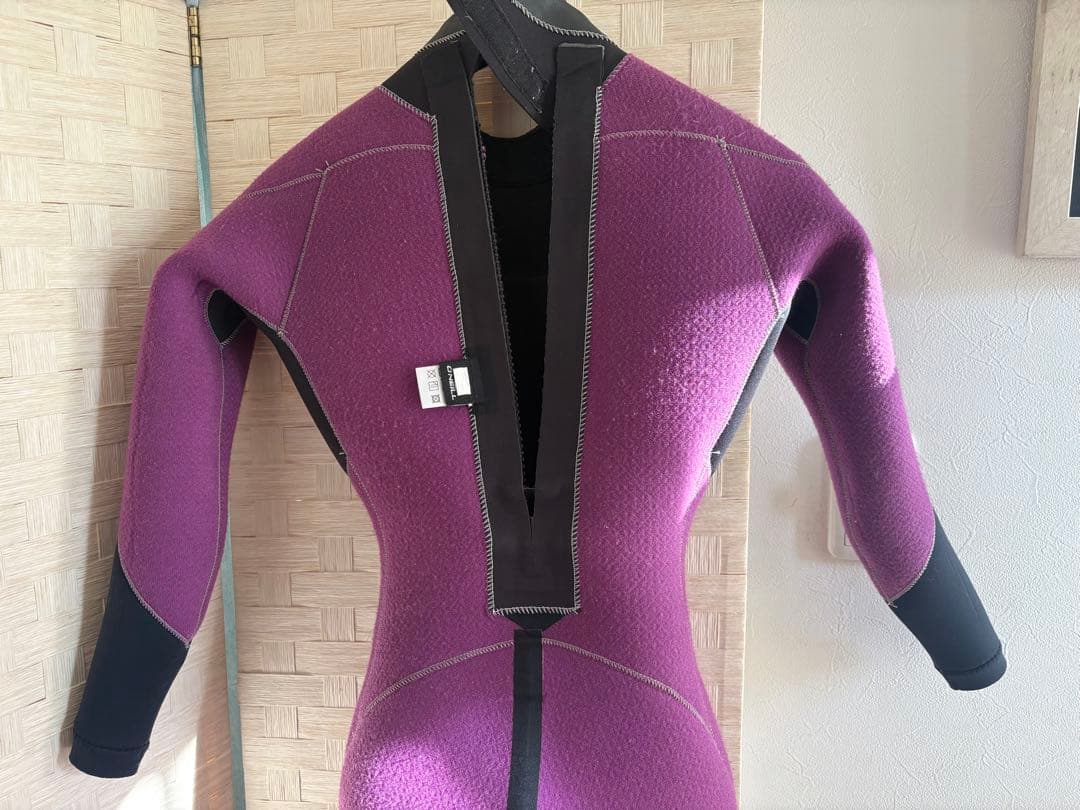 O'NEILL セミドライ バックジップ 5×3 mm MSサイズ