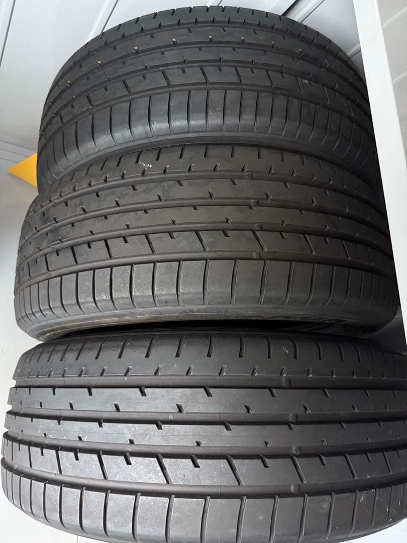 ハリアー80新車外しタイヤ　225/55/R19 ほとんど未使用　pai