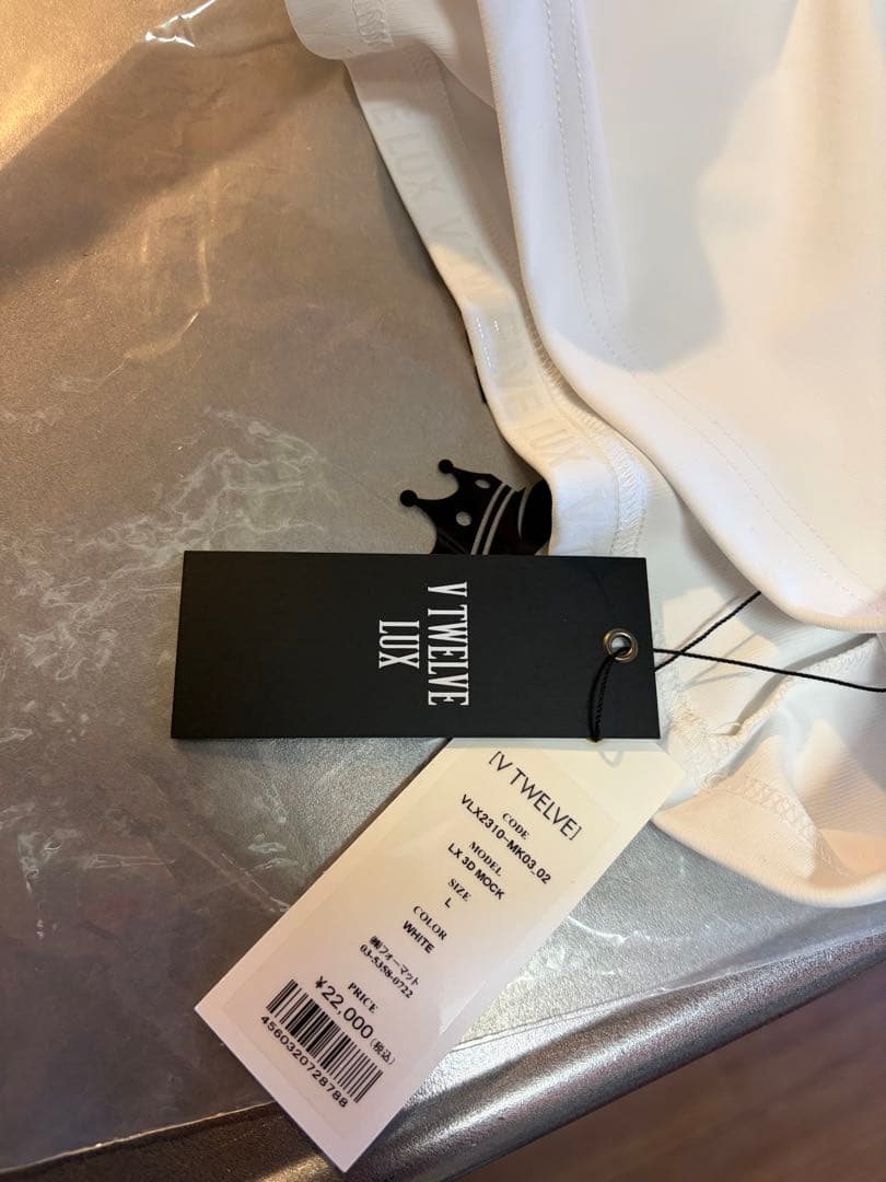 【新品タグ付V12 LUX ヴィ・トゥエルヴ モックネック シャツ L ホワイト
