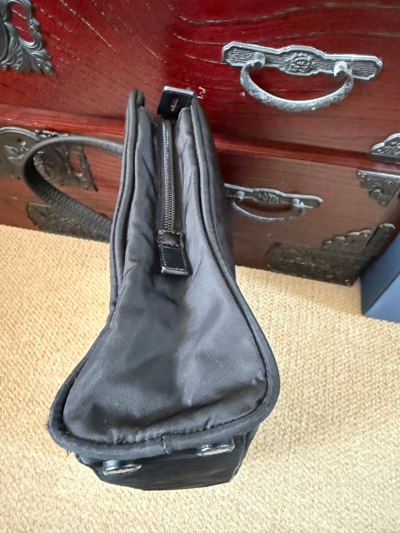 PRADA ブラック トートバッグ