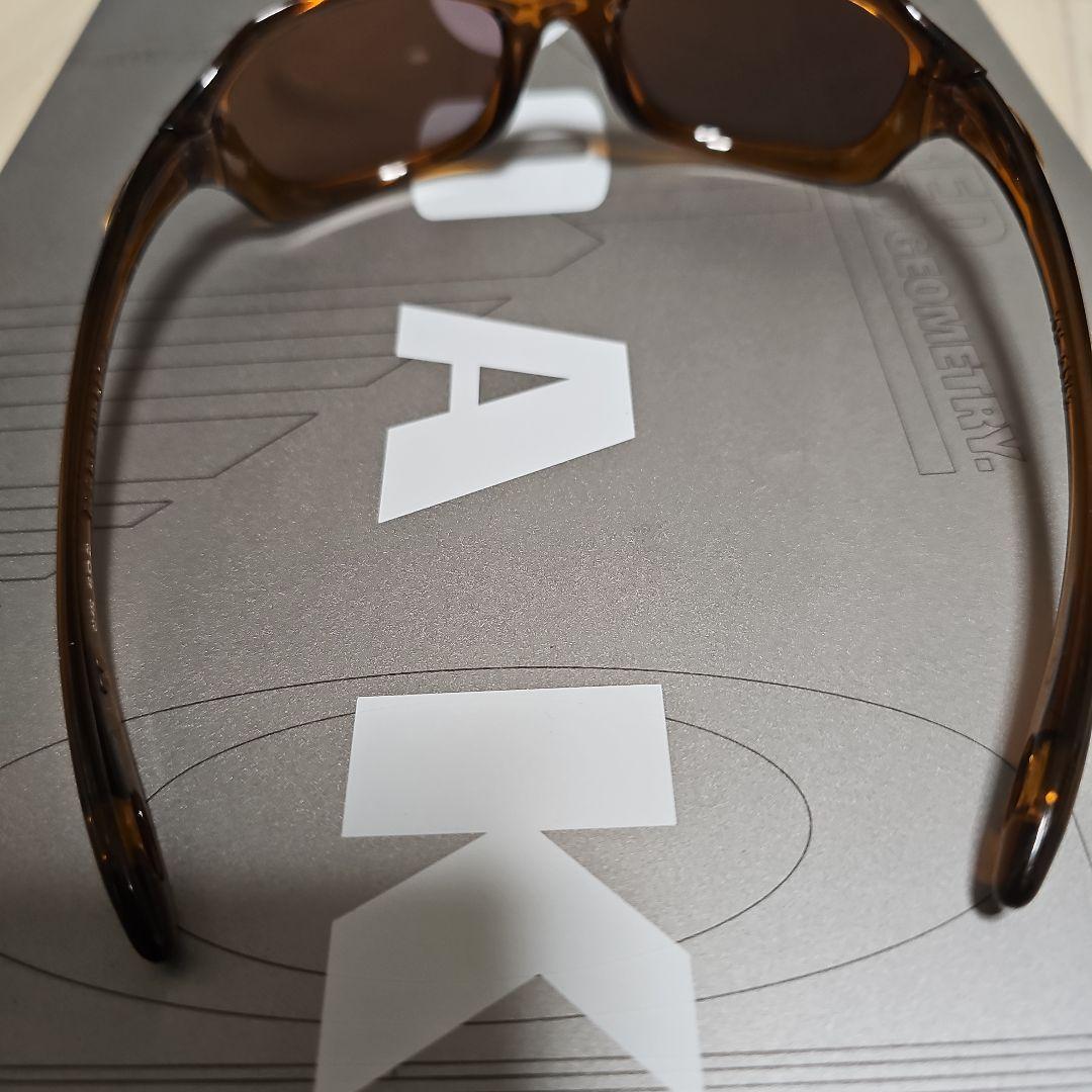 Oakley xs five スポーツサングラス ブラウン