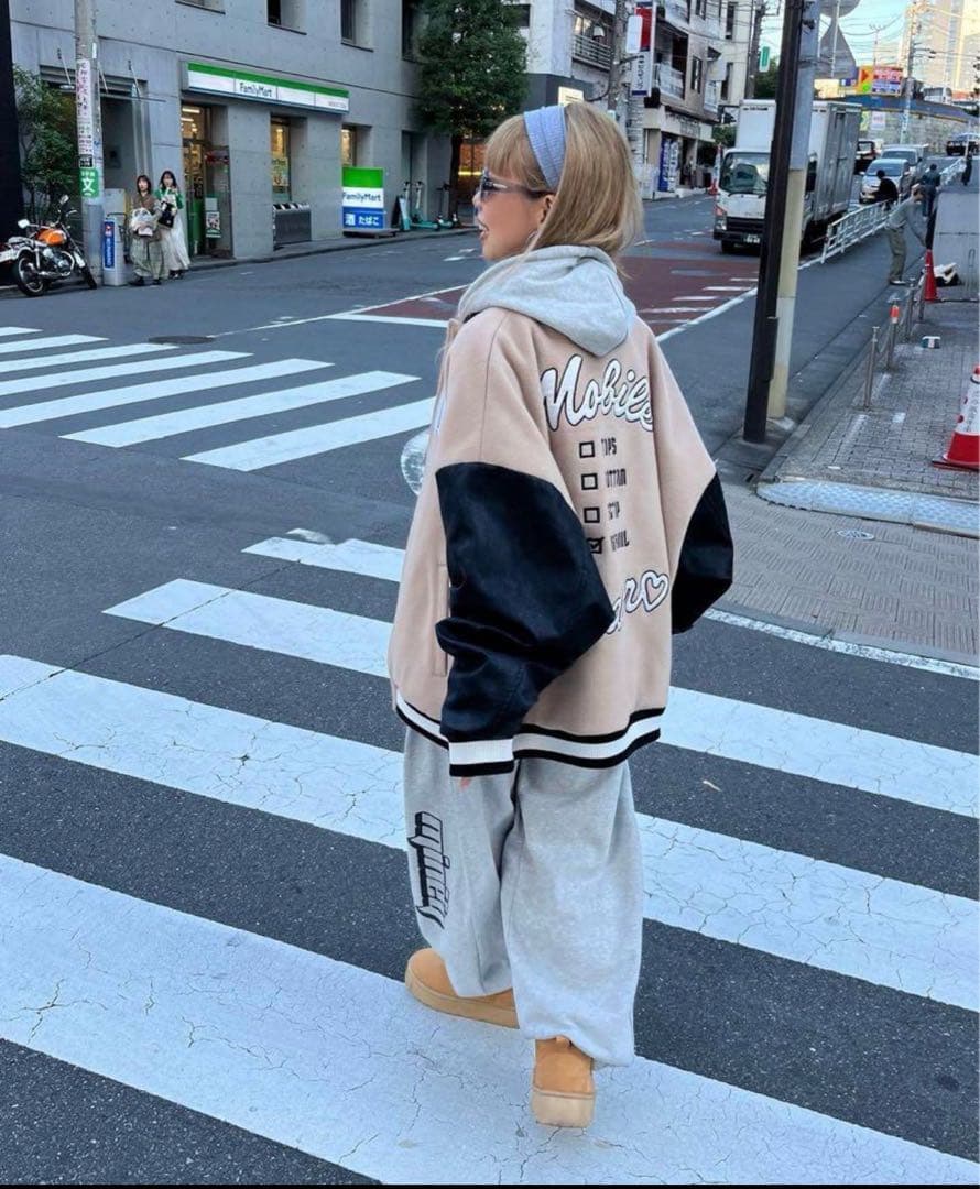 Mineyオリジナル★mobile orderスタジャン★ブラック×ベージュ