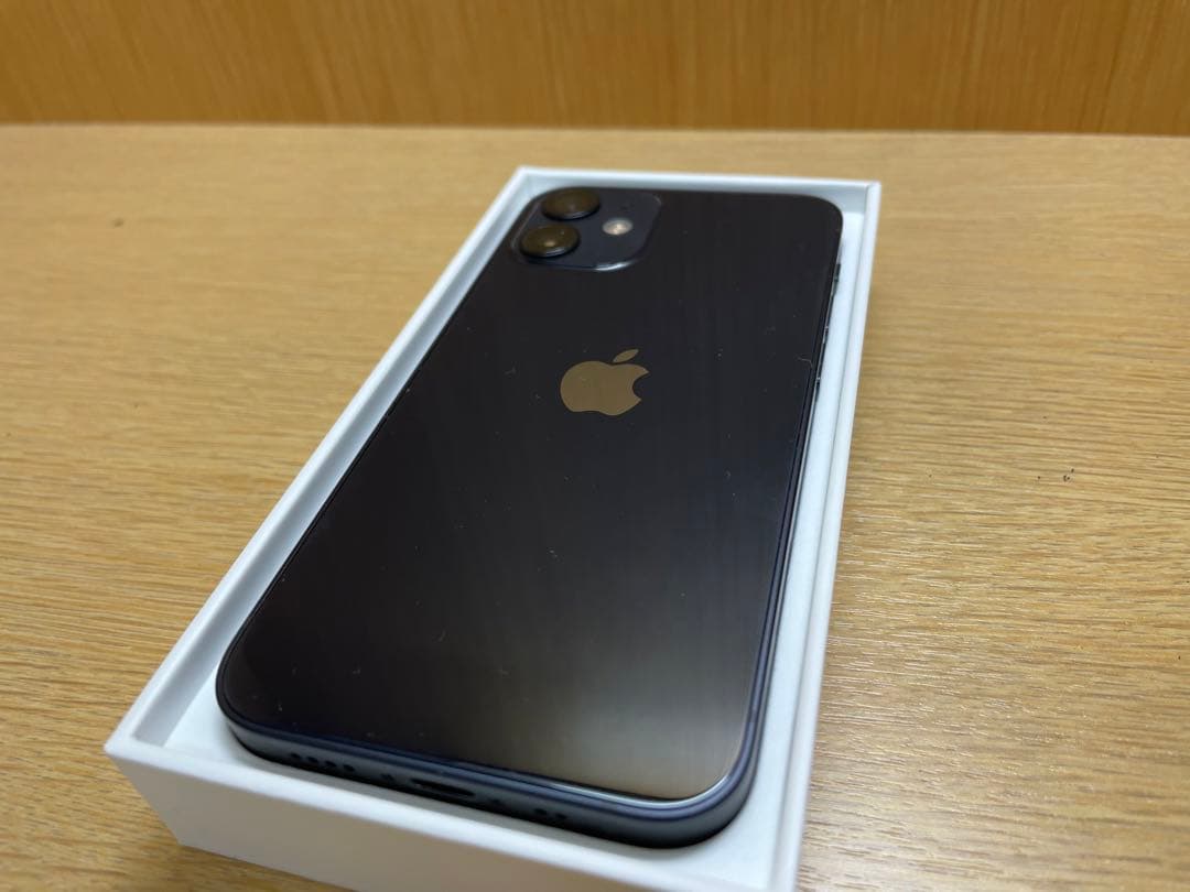 Apple iPhone 12 mini simフリー　バッテリー交換済