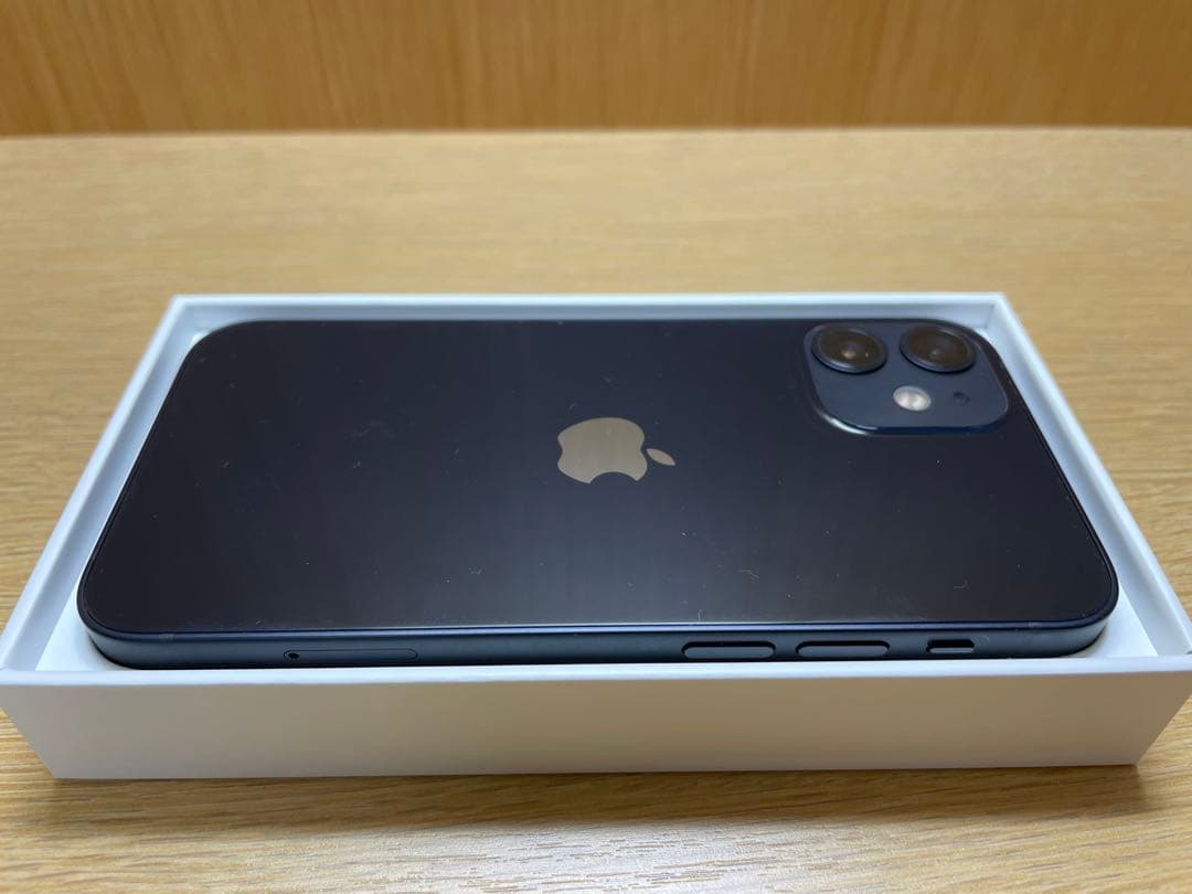 Apple iPhone 12 mini simフリー　バッテリー交換済