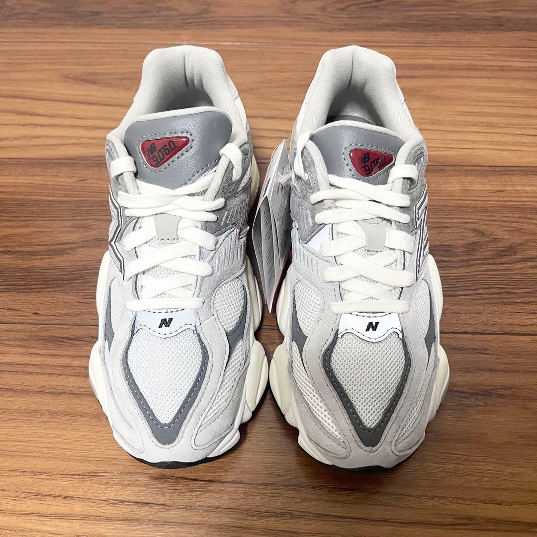 未使用 ニューバランス 9060 グレー 24.5