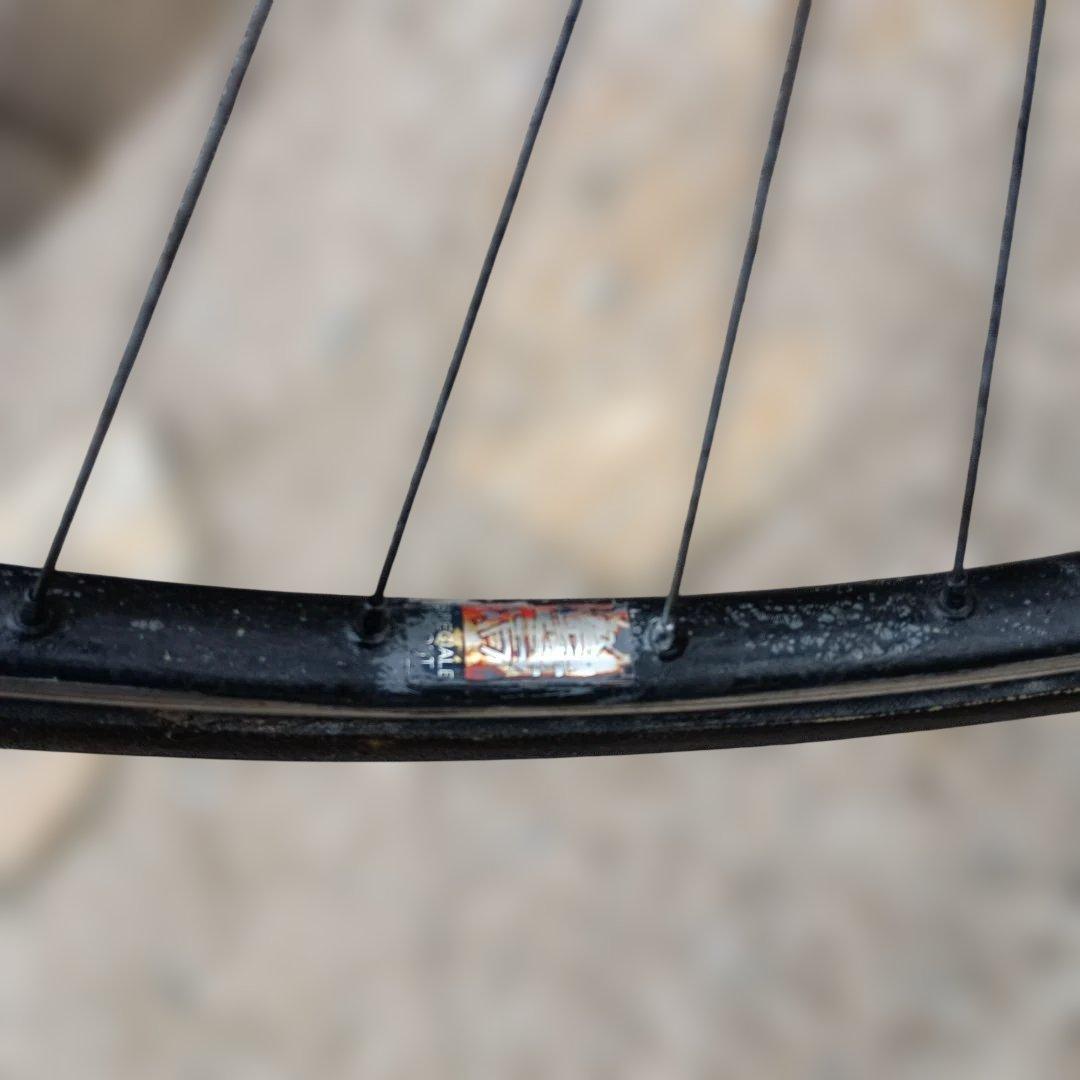 ロードバイク　ブリジストンレイダックRD1000　シマノ105