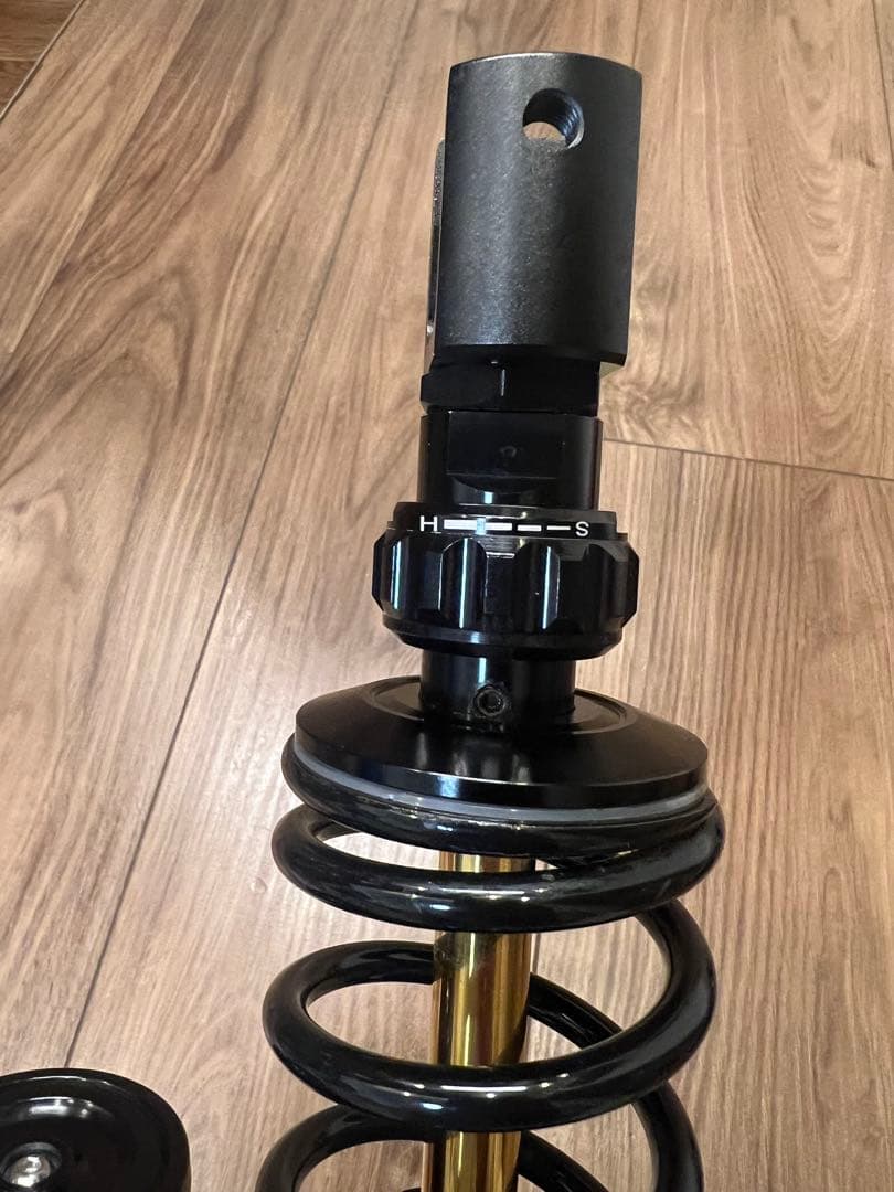 RCB VSシリーズ　リアサスペンション(XMAX、PCX用)