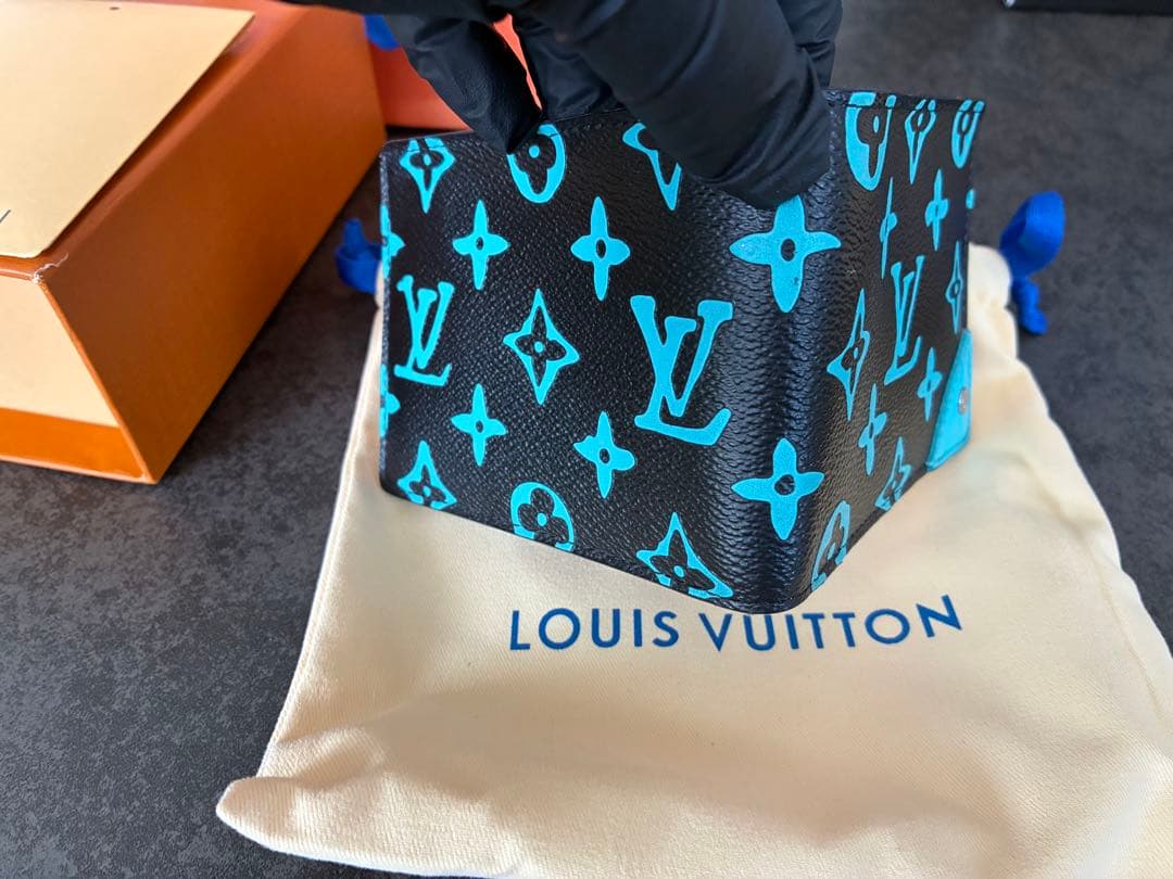 LOUIS VUITTON 二つ折り財布 モノグラム 再出品