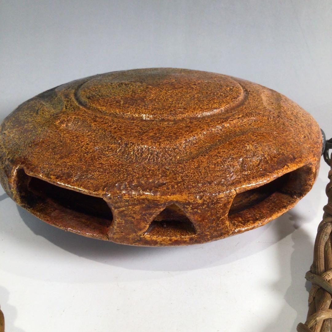 Ｐ２９６　花生　『大樋焼』『長阿弥窯　大樋研仁造』『銅鑼形花入』　共箱　花器