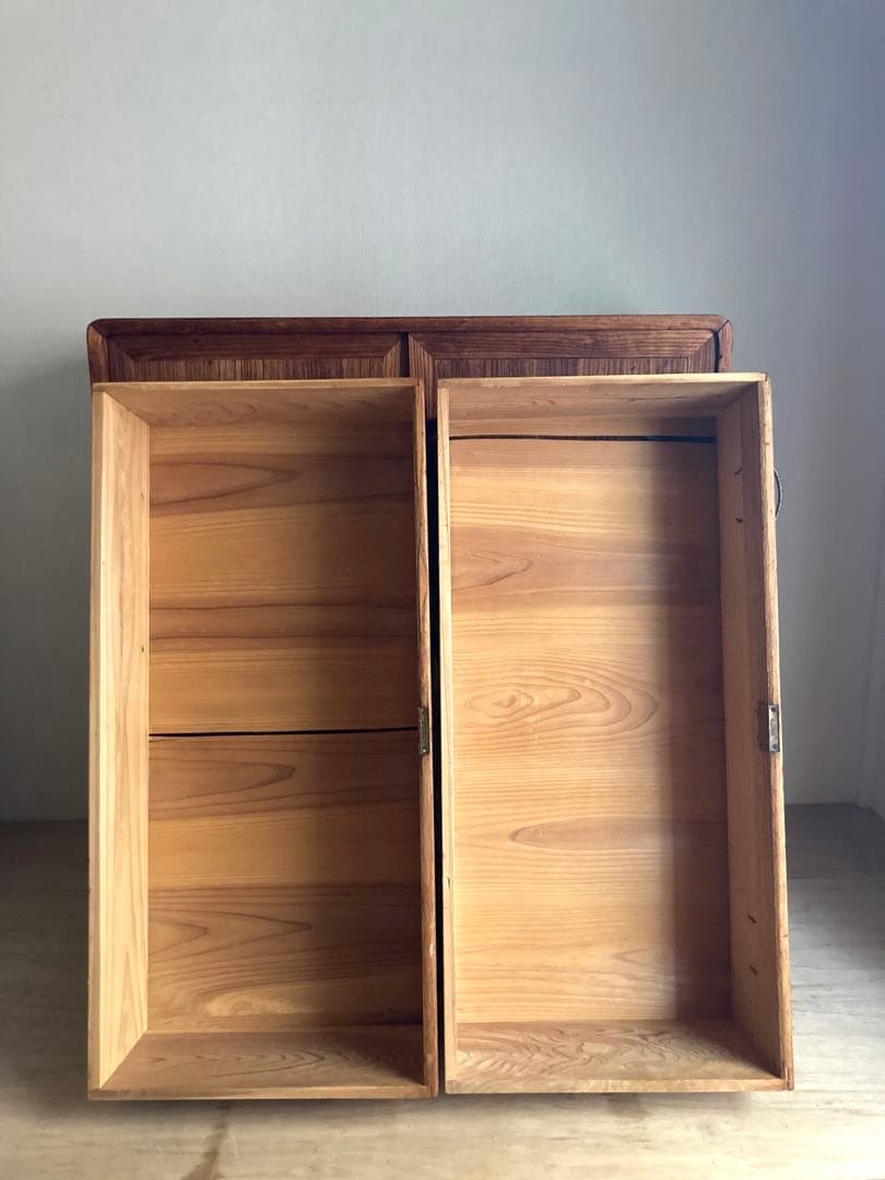 【送料込】アンティークの収納棚　無垢材　高さ93cm 上下分割可