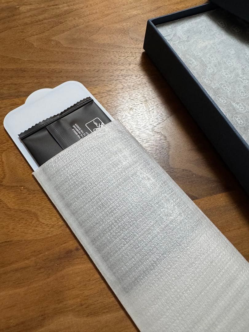 MAISON de SABRÉ スマホケース 黒 iPhone15Pro 対応