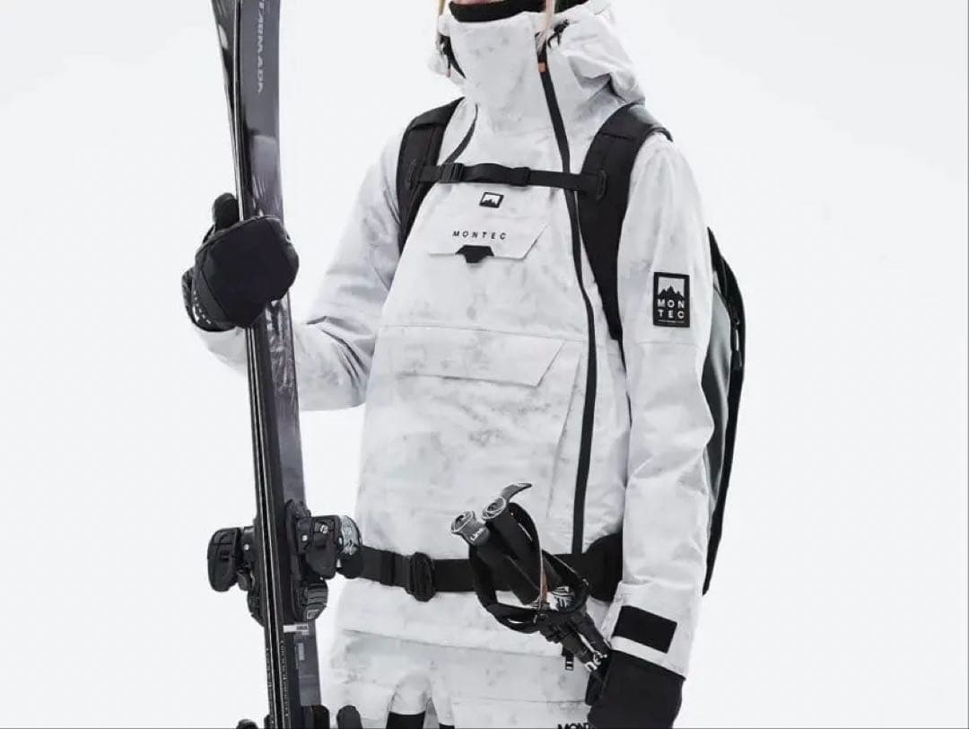 Montec ホワイト スキーウェアジャケット　レディースXS SMサイズ向き