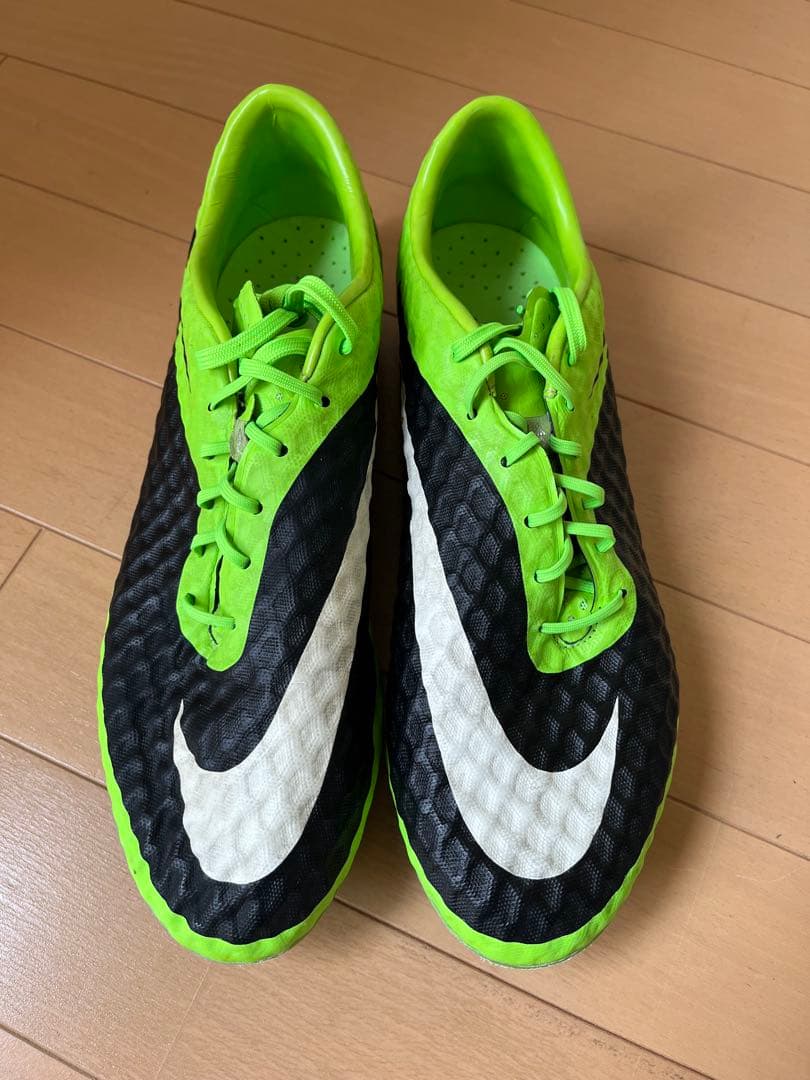 Nike ハイパーヴェノム FG