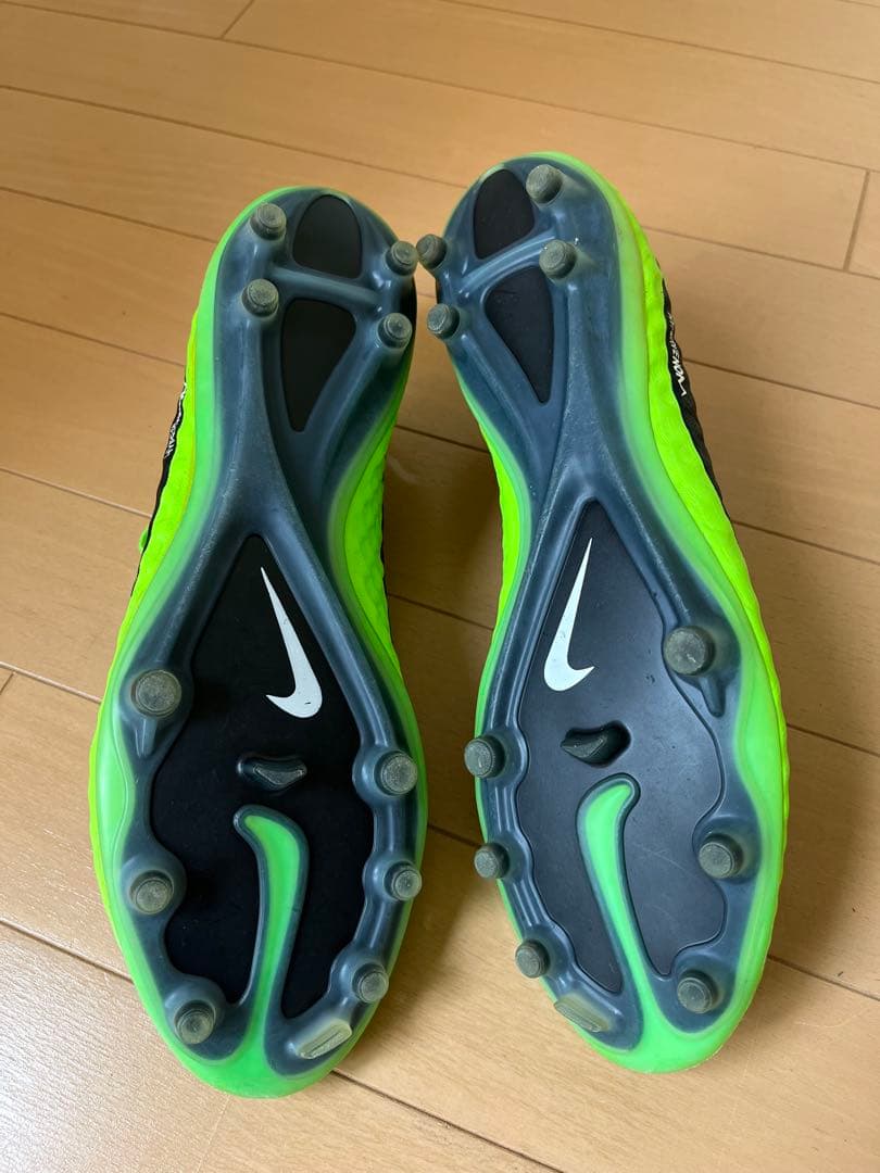 Nike ハイパーヴェノム FG