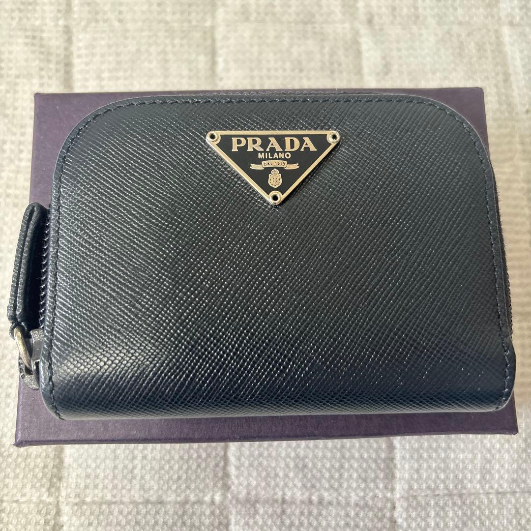 PRADA ケース　サフィアーノレザー　財布　コンパクトサイズ　ネイビー