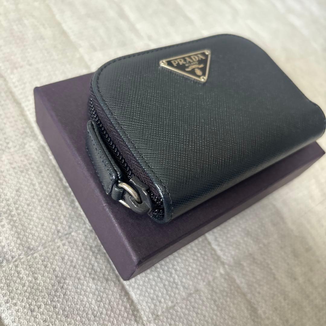 PRADA ケース　サフィアーノレザー　財布　コンパクトサイズ　ネイビー