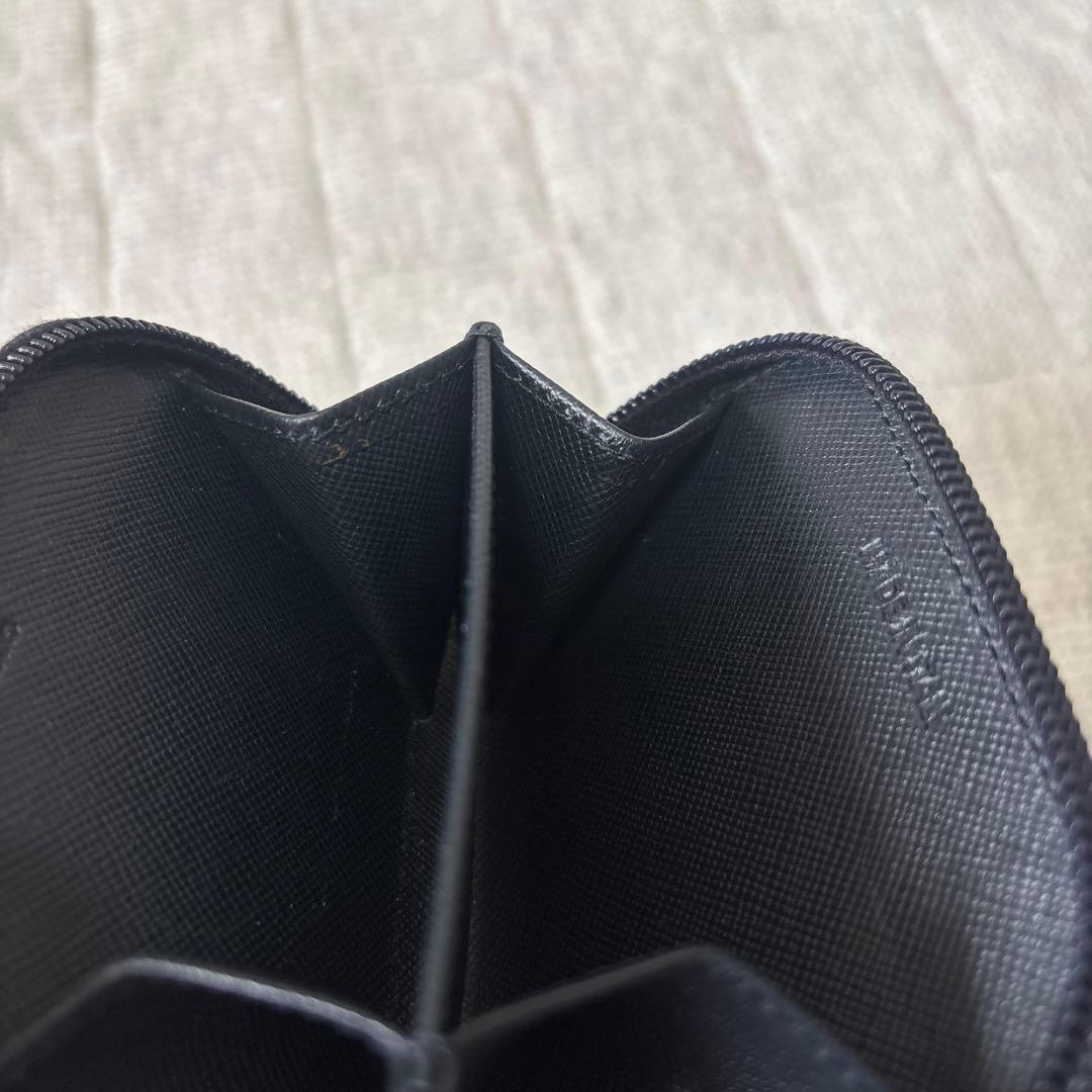 PRADA ケース　サフィアーノレザー　財布　コンパクトサイズ　ネイビー