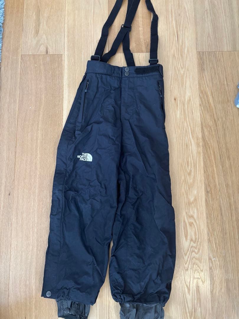 The North Face スキーウエア上下セット赤/黒 130 120こども