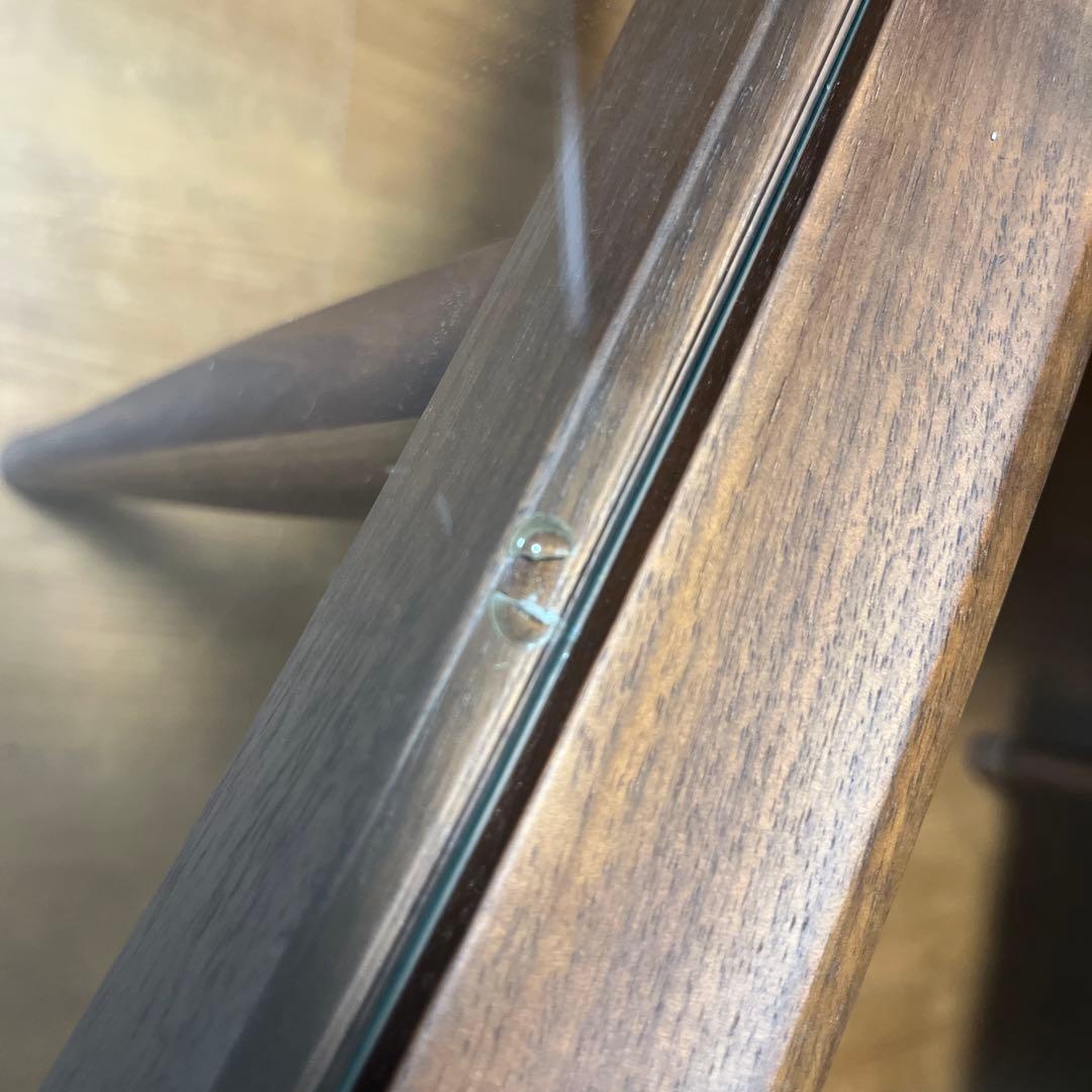 【直接お渡し】アシンメトリックガラステーブル