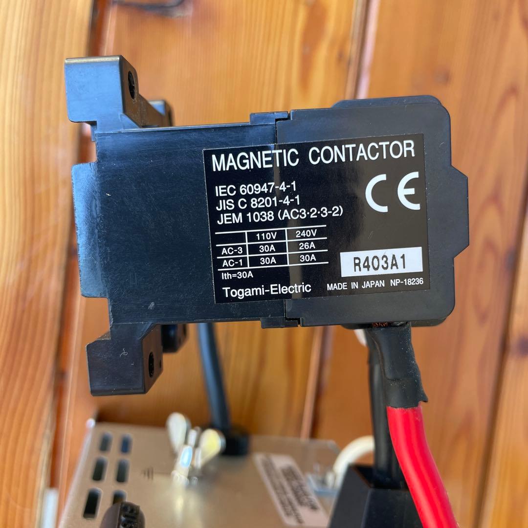 Wenchi CC-30 AC-DC充電器　30A キャンピングカー