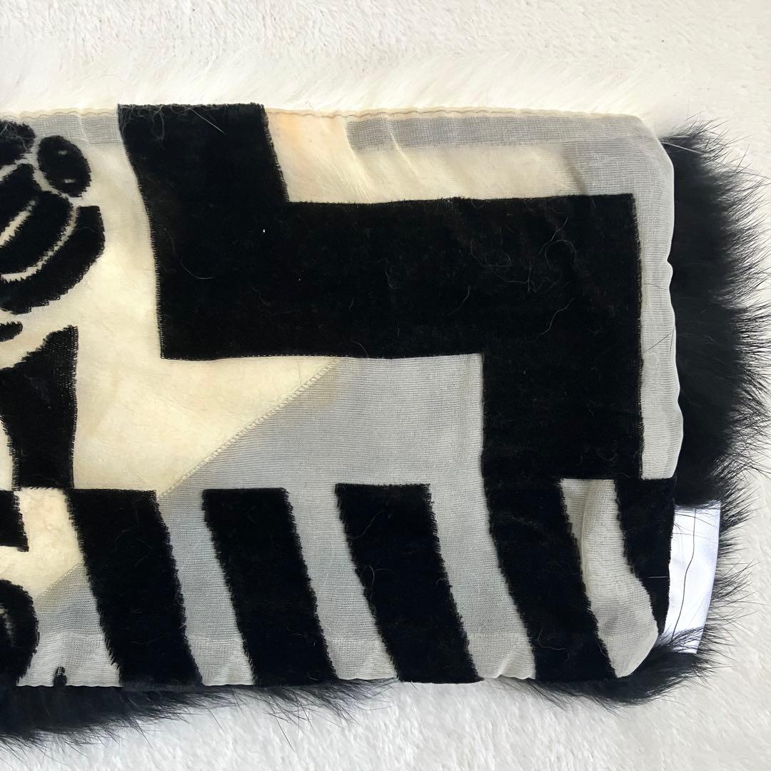 クリスチャンディオール ガリアーノ ラビットファーマフラー ブラック ホワイト