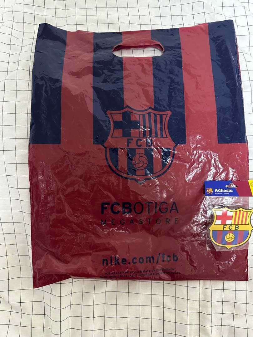 【超希少】　現地購入　イニエスタ　ユニフォーム　16/17シーズン　バルセロナ