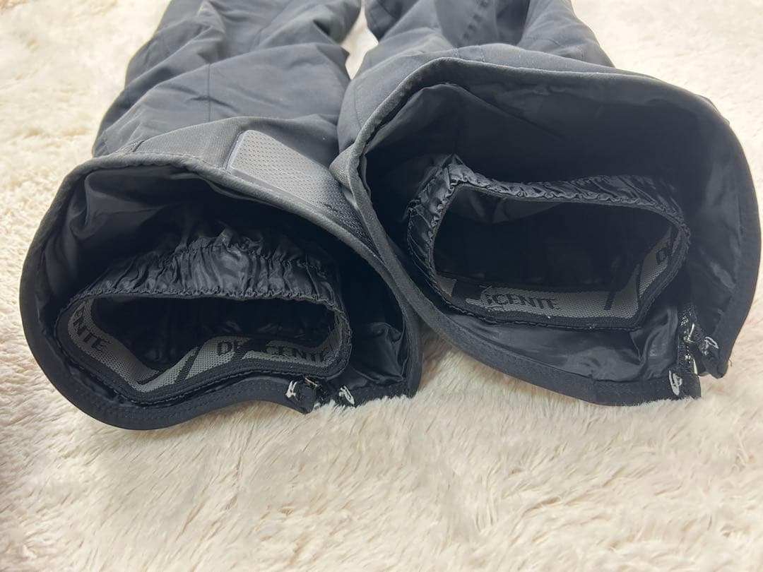 DESCENTE デサント スキーウェア　M　デモ　ジャケット　パンツ　セット