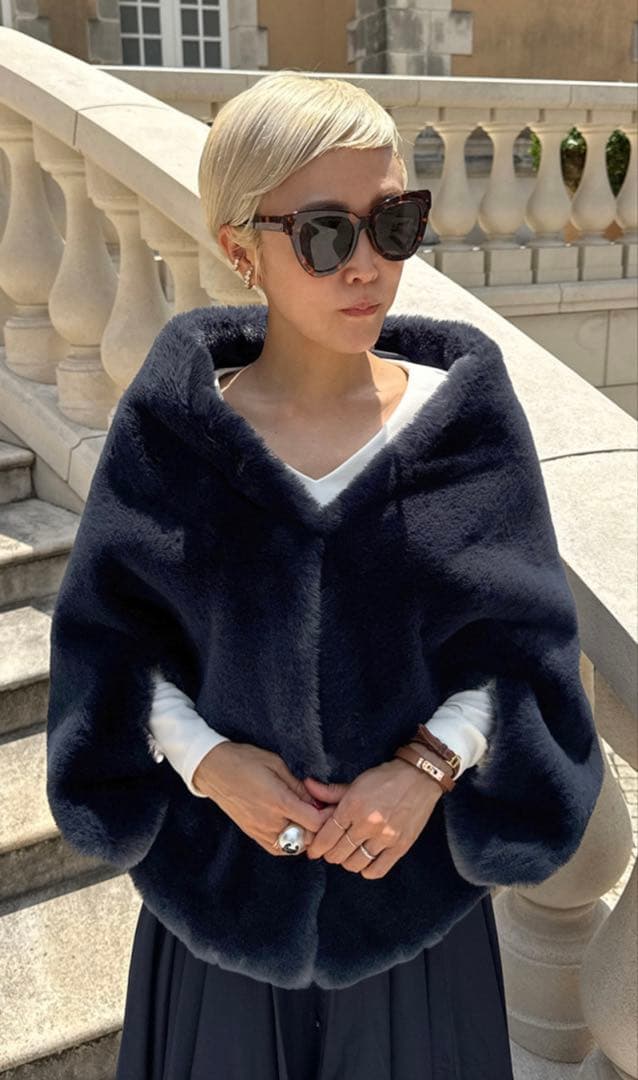 JENNE ジェンヌ　ネイビー ファーケープ　お値下げ
