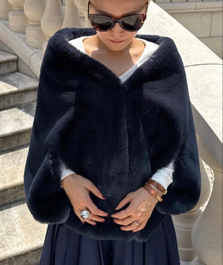 JENNE ジェンヌ　ネイビー ファーケープ　お値下げ