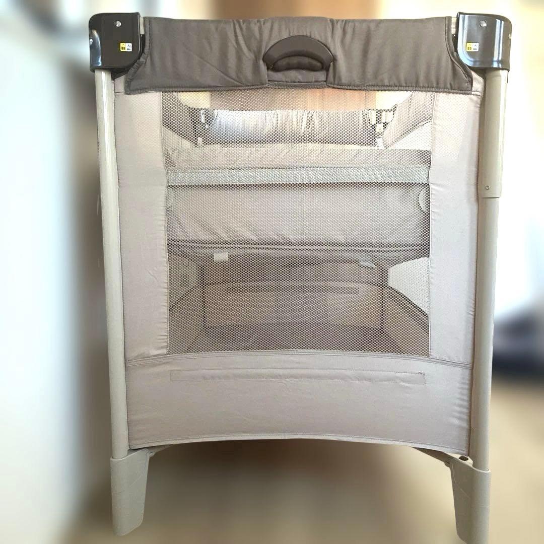 アップリカ　ココネルエアー　折りたたみベビーベッド