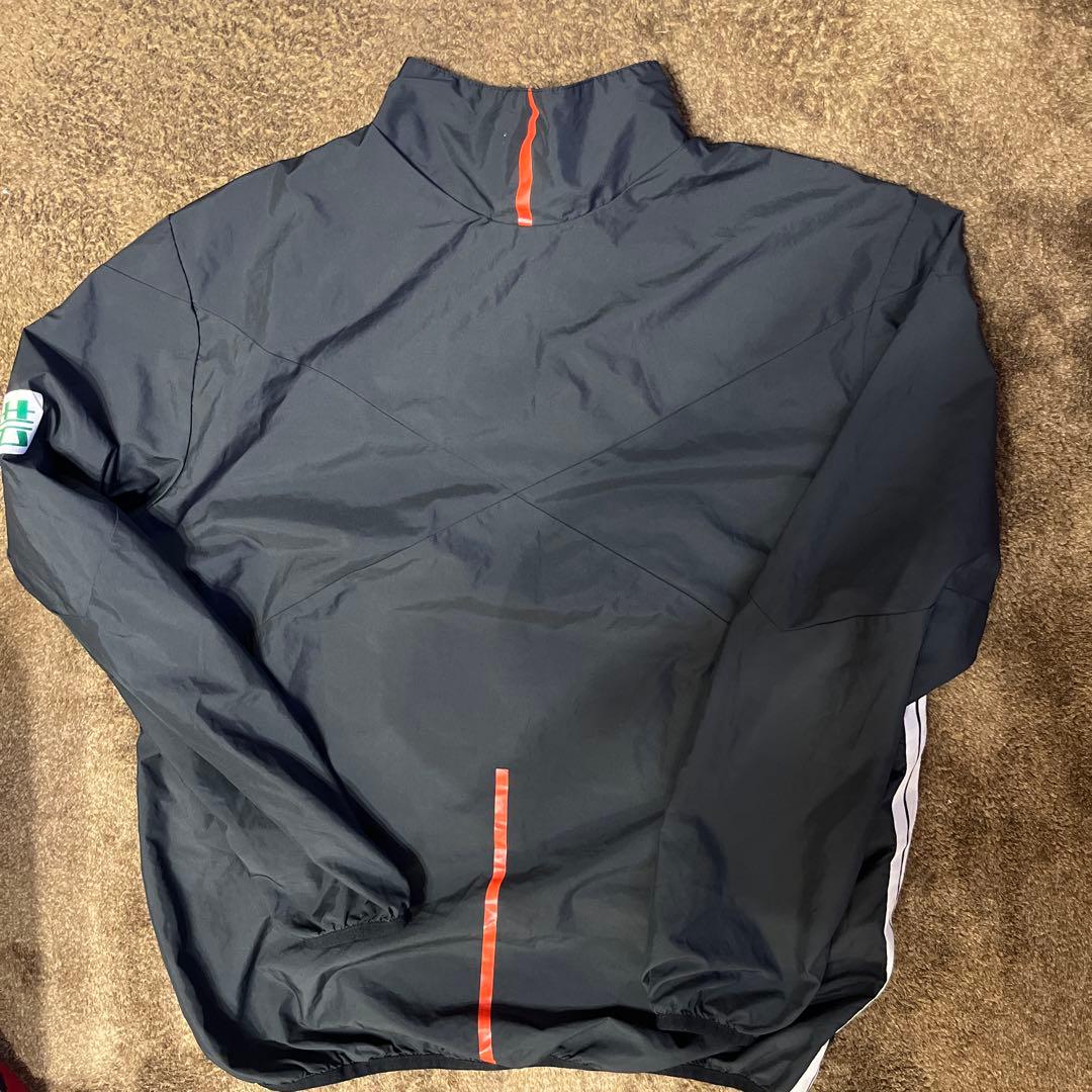 ヴィッセル神戸ジャージ上下サイズM