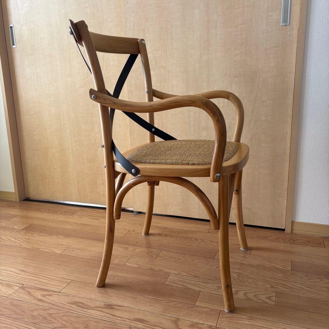 【うさぎ】クラッシュゲート　クロスバックアームチェア