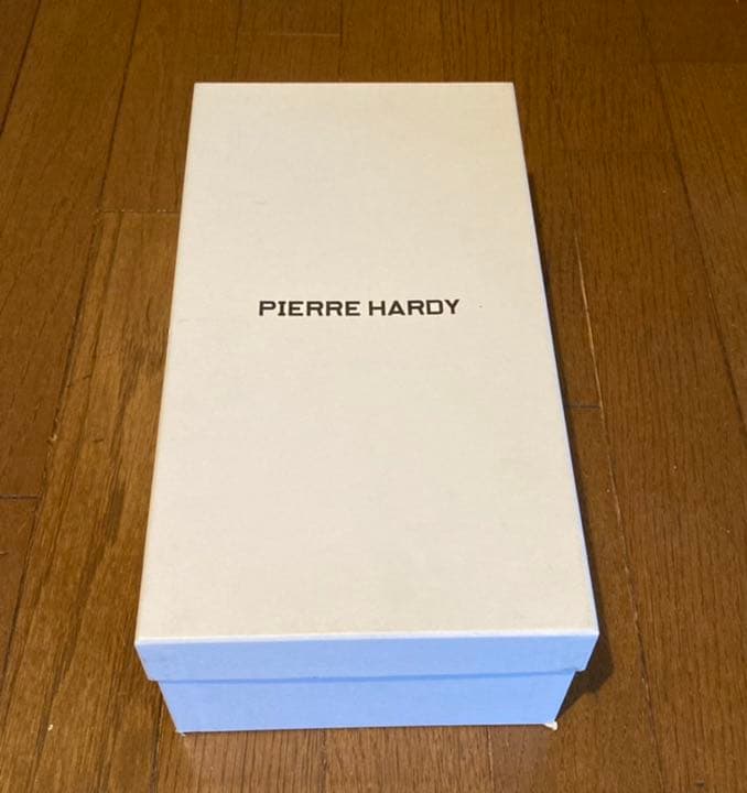 新品！PIERRE HARDYフラットシューズ