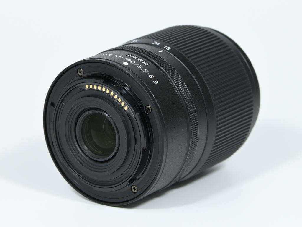【ほぼ新品】 Nikon Z DX 18-140mm F3.5-6.3 VR