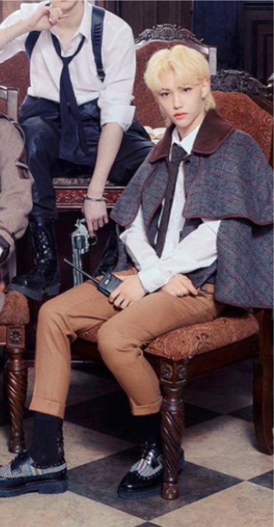 公式straykids skzoo フィリックス！ペンミ探偵服着用！公式衣装付！