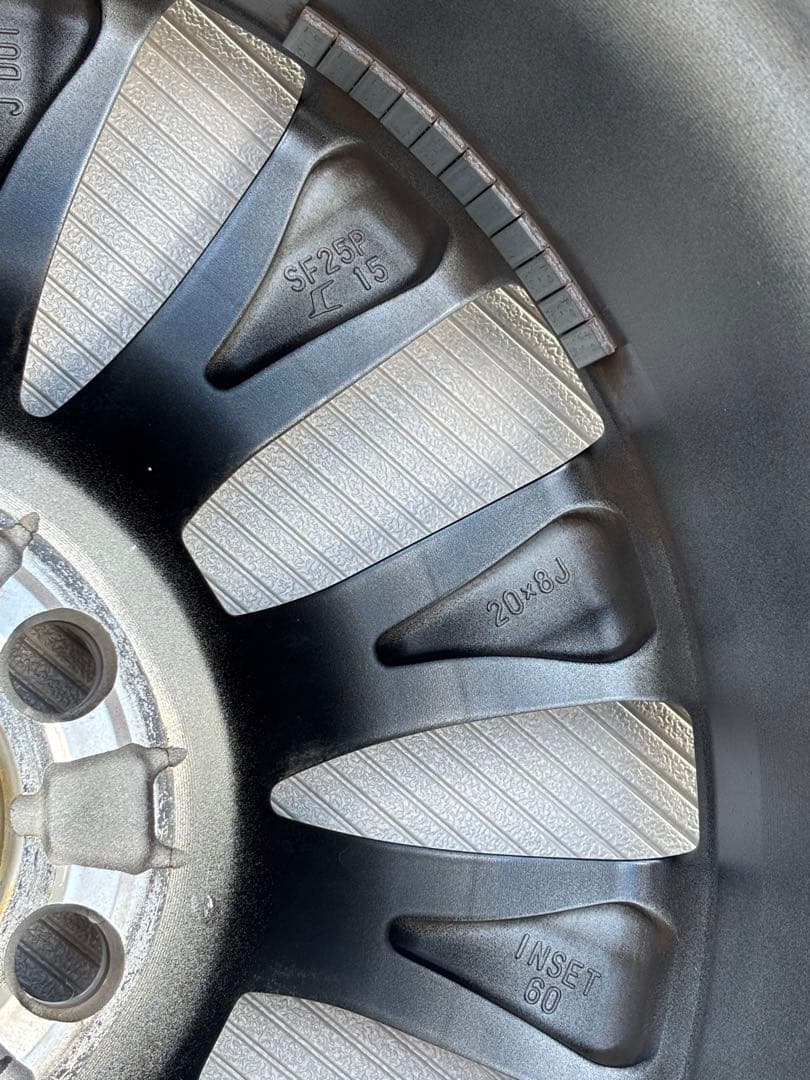 トヨタランドクルーザー300ZX アルミホイール　中古品　1本