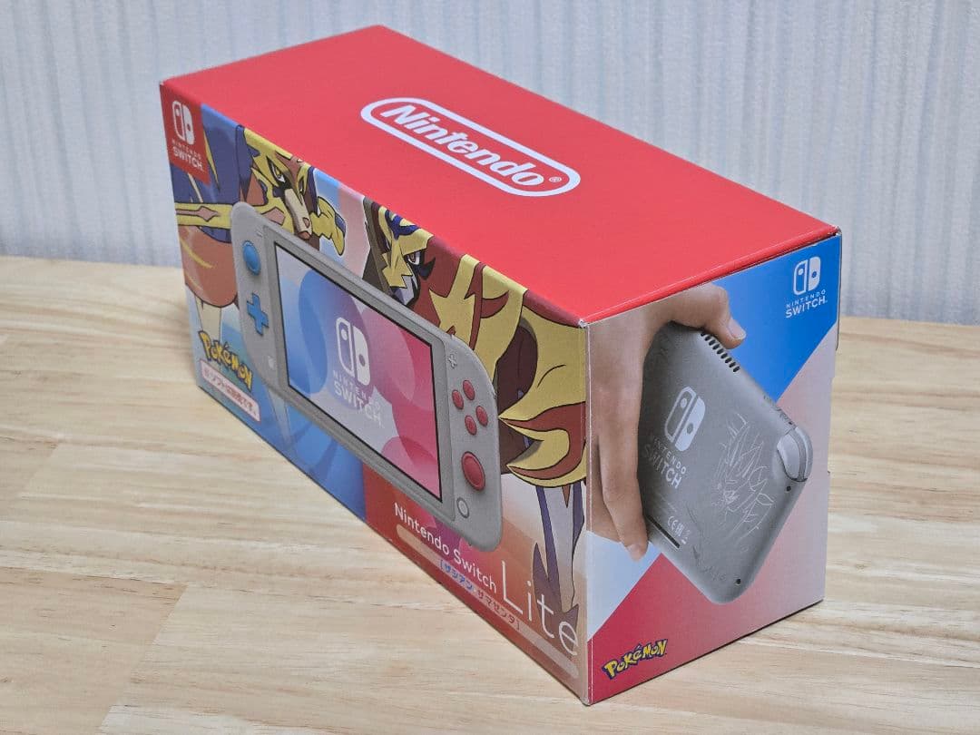 【美品】Nintendo Switch Lite 本体 ザシアン　ザマゼンタ