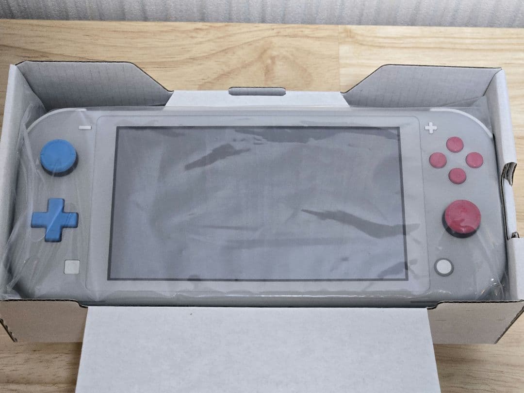 【美品】Nintendo Switch Lite 本体 ザシアン　ザマゼンタ