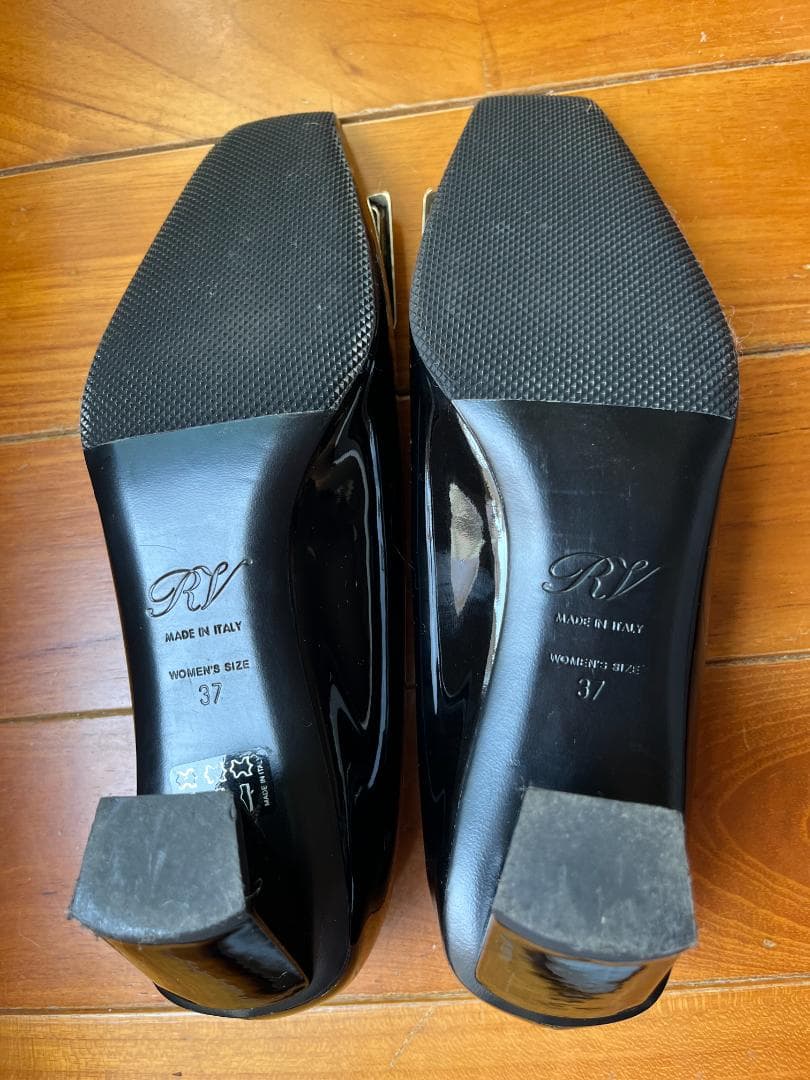 ロジェヴィヴィエ　ベルヴィヴィエ　パテントレザー ブラック パンプス37