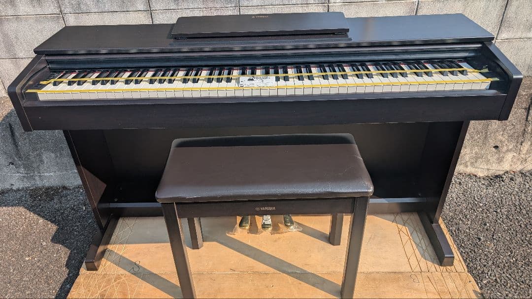 送料込み YAMAHA ARIUS 電子ピアノ YDP-143 2018年購入
