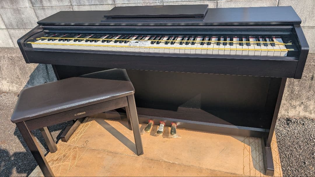 送料込み YAMAHA ARIUS 電子ピアノ YDP-143 2018年購入