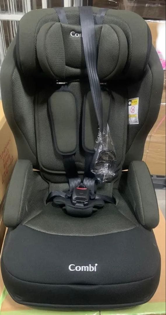 Combi コンビ 【販売店限定】チャイルド&ジュニアシート1歳から12歳頃まで
