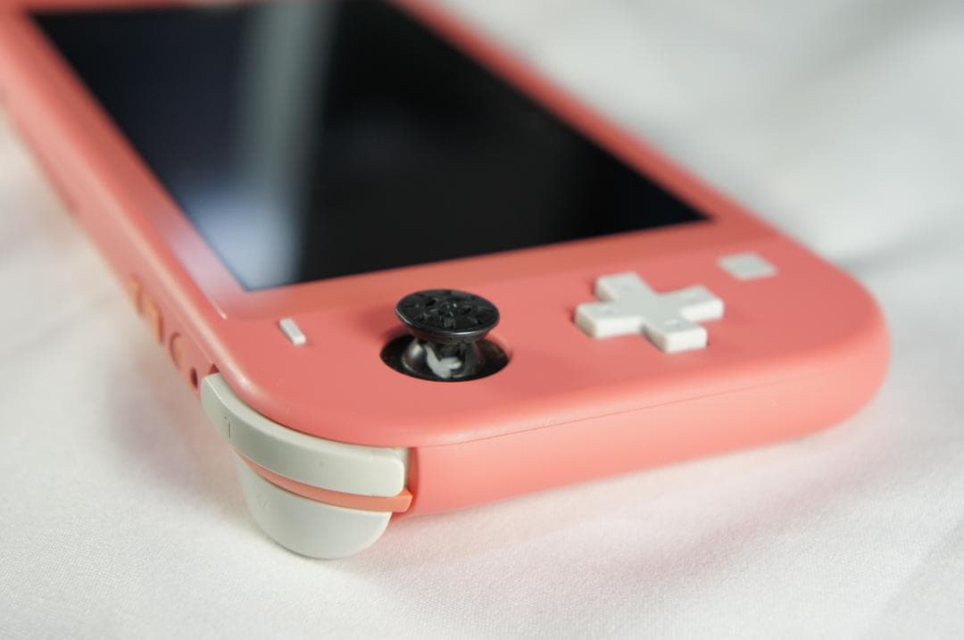 Nintendo Switch Lite HDH-001［コーラル］