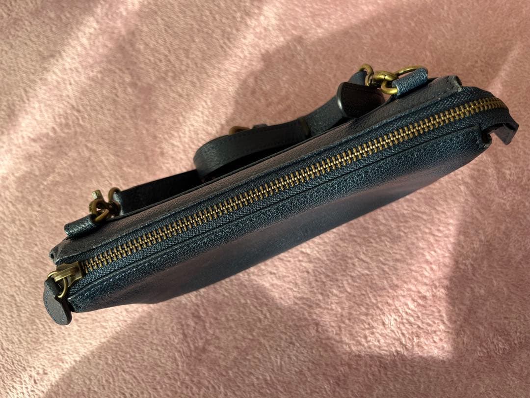 Dakota　ダコタ　アミューズ　お財布ポシェット　ショルダー バッグ 斜め掛け