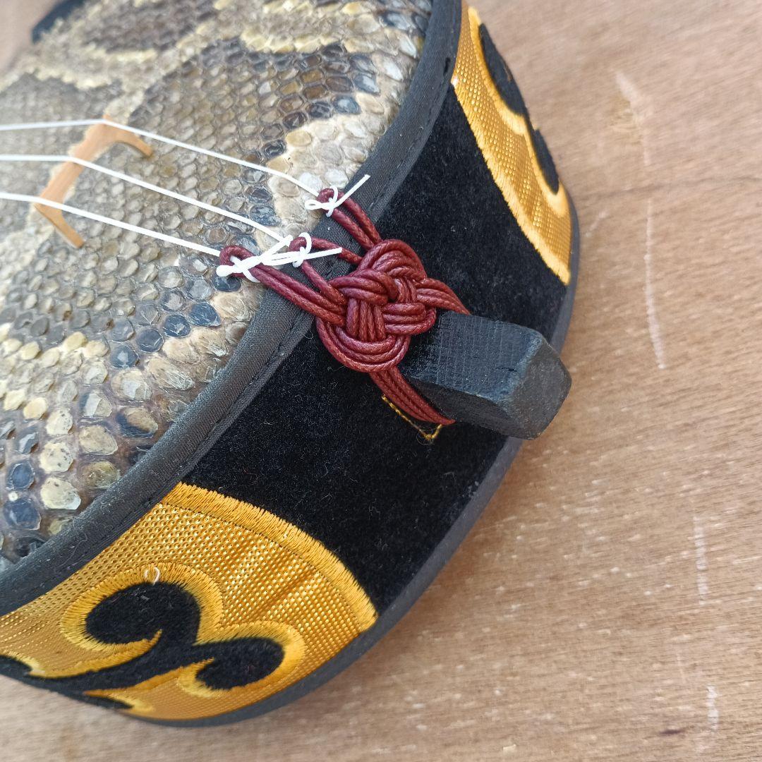 c*0様 4052）沖縄三線　蛇皮　ケース付