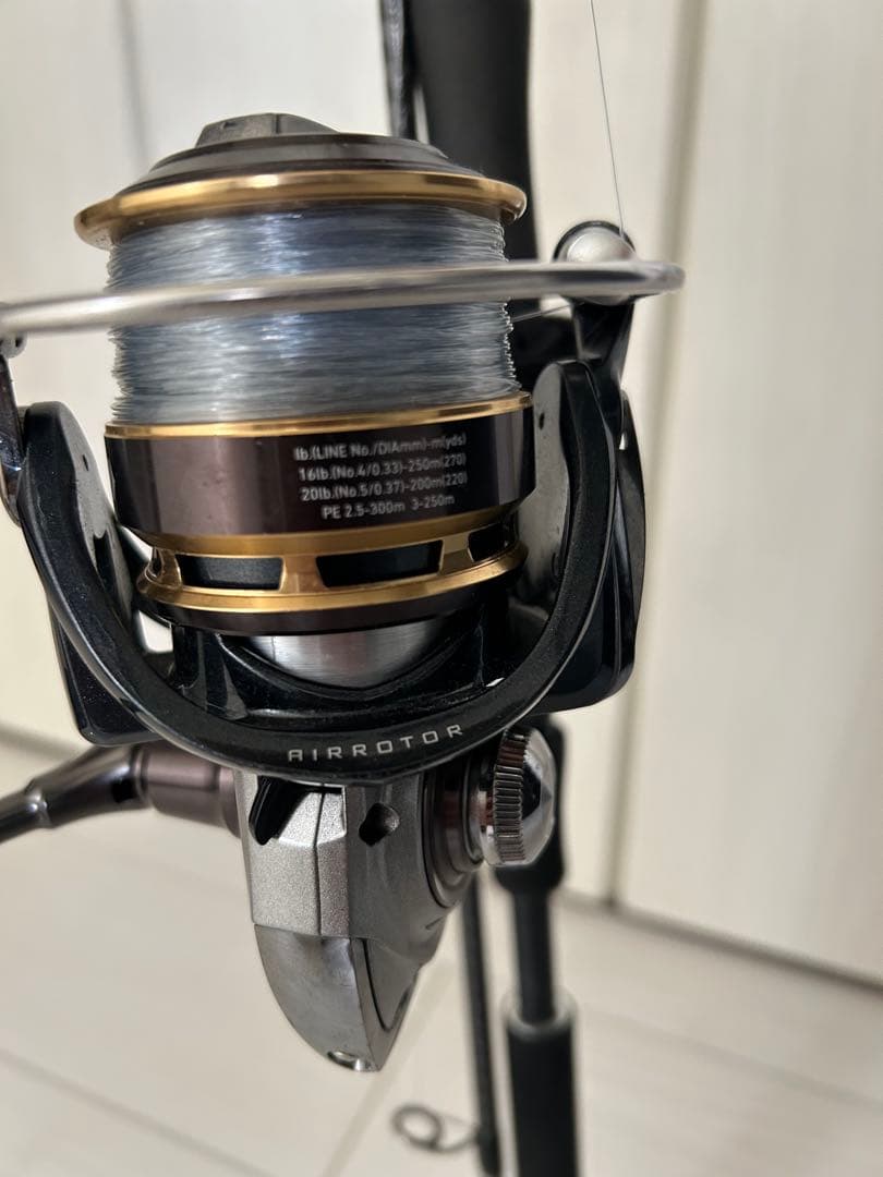 VADEL 4000H フィッシングリール