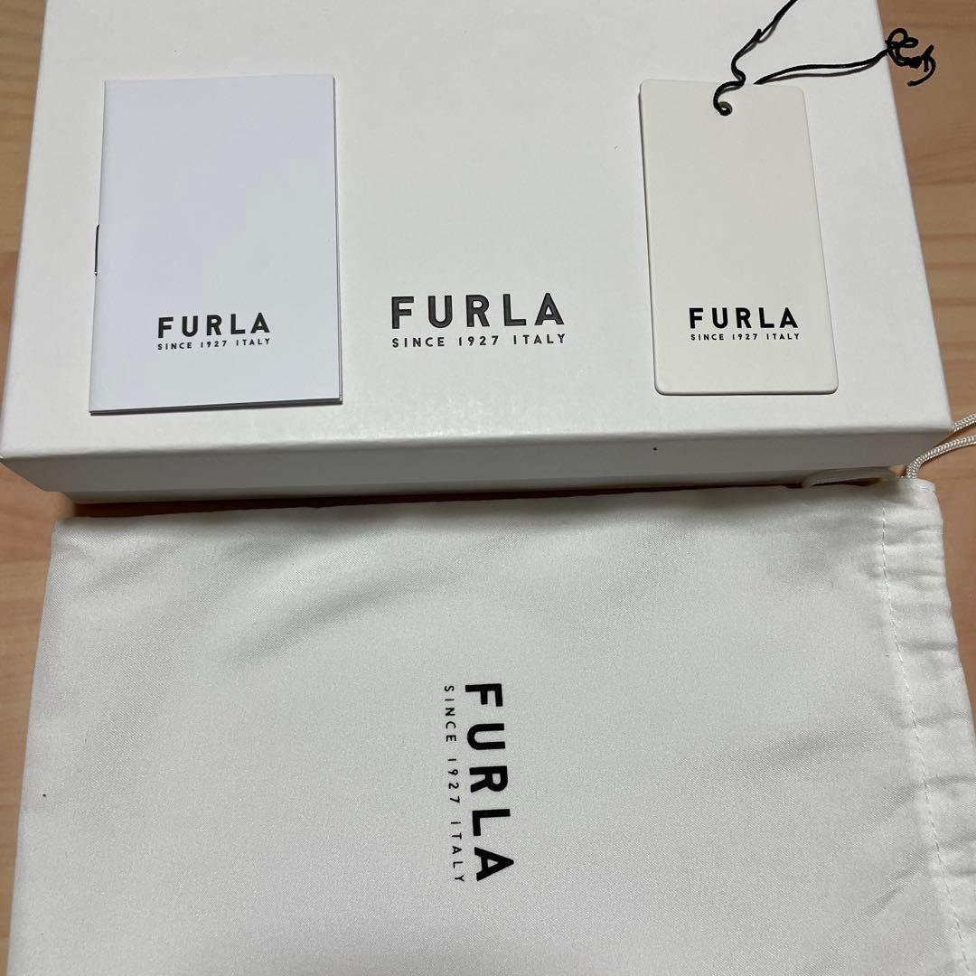 [新品未使用] FURLA カメリア XL ラウンドファスナー長財布